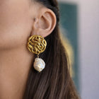 Núra Luxor Earrings × Baroque Pearl
