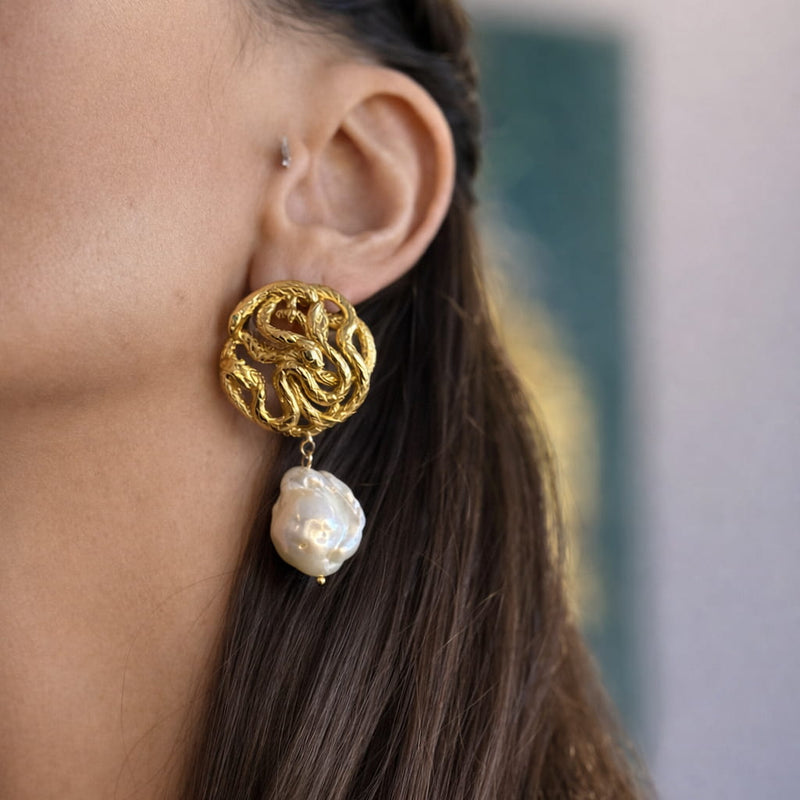 Núra Luxor Earrings × Baroque Pearl